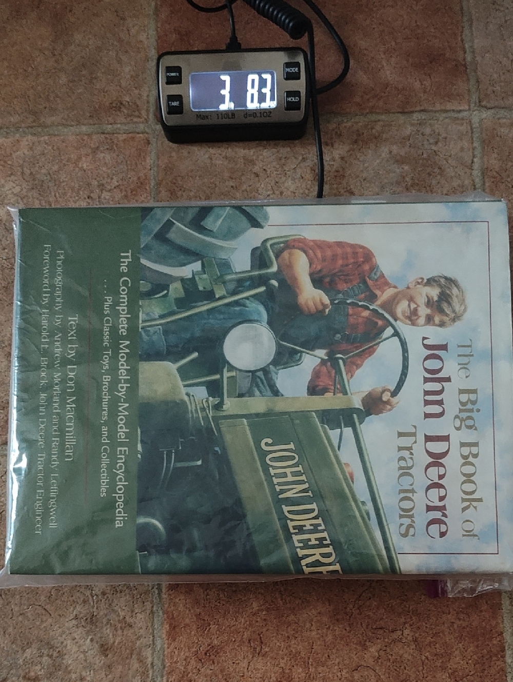 THE BIG BOOK OF JOHN DEERE TRACTORS